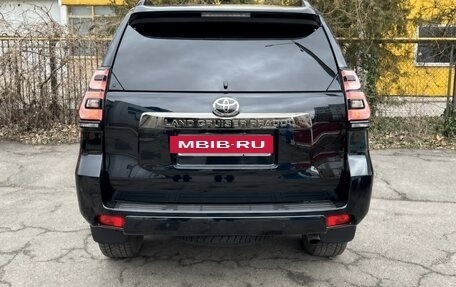 Toyota Land Cruiser Prado 150 рестайлинг 2, 2019 год, 5 250 000 рублей, 3 фотография