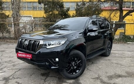 Toyota Land Cruiser Prado 150 рестайлинг 2, 2019 год, 5 250 000 рублей, 2 фотография