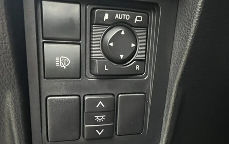 Toyota Land Cruiser Prado 150 рестайлинг 2, 2019 год, 5 250 000 рублей, 10 фотография