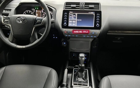 Toyota Land Cruiser Prado 150 рестайлинг 2, 2019 год, 5 250 000 рублей, 7 фотография