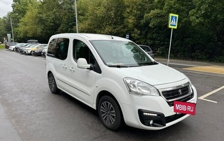 Peugeot Partner II рестайлинг 2, 2018 год, 1 095 000 рублей, 2 фотография