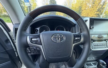 Toyota Land Cruiser 200, 2019 год, 6 350 000 рублей, 9 фотография