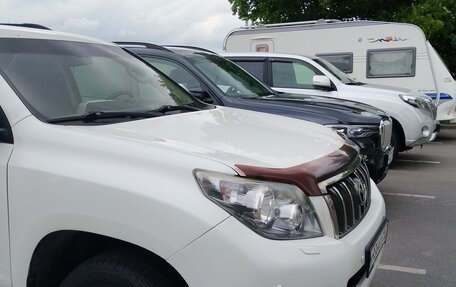 Toyota Land Cruiser Prado 150 рестайлинг 2, 2010 год, 3 000 000 рублей, 7 фотография