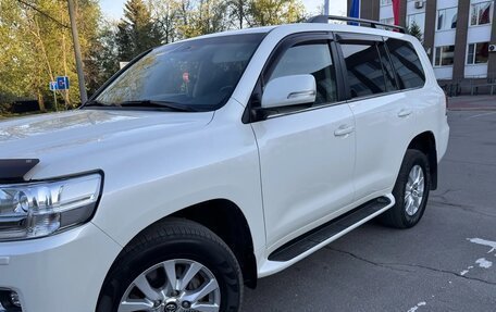 Toyota Land Cruiser 200, 2019 год, 6 350 000 рублей, 2 фотография
