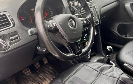 Volkswagen Polo VI (EU Market), 2017 год, 750 000 рублей, 6 фотография