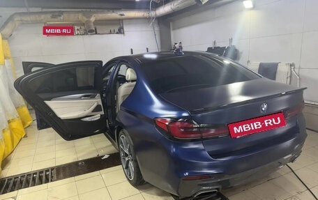BMW 5 серия, 2019 год, 4 300 000 рублей, 5 фотография