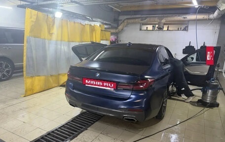 BMW 5 серия, 2019 год, 4 300 000 рублей, 6 фотография