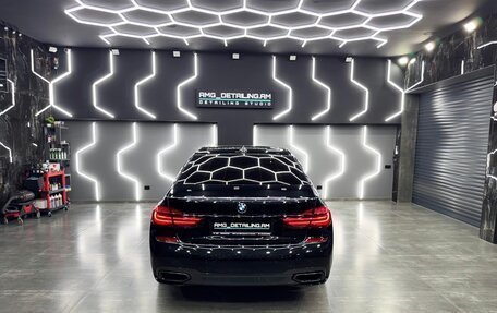 BMW 7 серия, 2015 год, 3 900 000 рублей, 2 фотография
