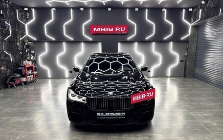 BMW 7 серия, 2015 год, 3 900 000 рублей, 19 фотография