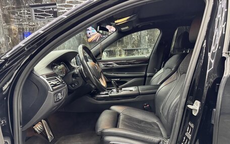 BMW 7 серия, 2015 год, 3 900 000 рублей, 20 фотография