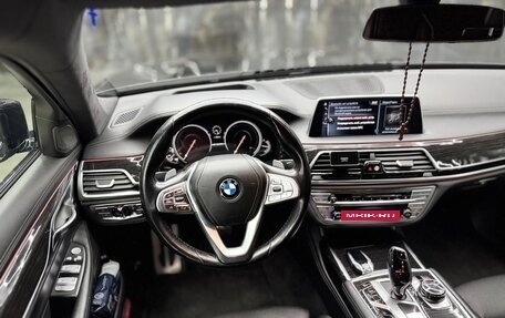 BMW 7 серия, 2015 год, 3 900 000 рублей, 25 фотография
