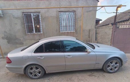 Mercedes-Benz E-Класс, 2002 год, 600 000 рублей, 2 фотография