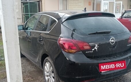Opel Astra J, 2010 год, 450 000 рублей, 6 фотография