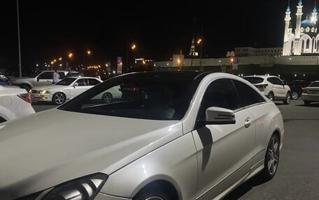 Mercedes-Benz E-Класс, 2012 год, 1 530 000 рублей, 2 фотография