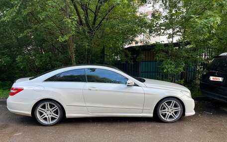 Mercedes-Benz E-Класс, 2012 год, 1 530 000 рублей, 3 фотография