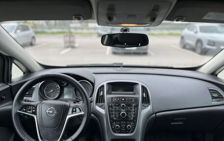 Opel Astra J, 2011 год, 911 000 рублей, 24 фотография