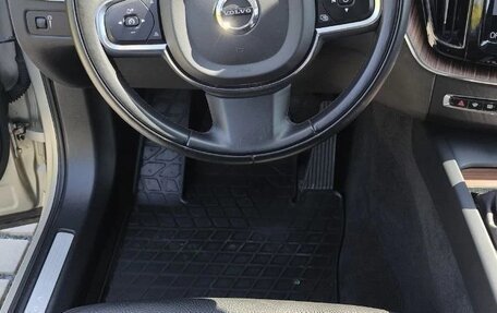 Volvo XC60 II, 2018 год, 3 150 000 рублей, 10 фотография