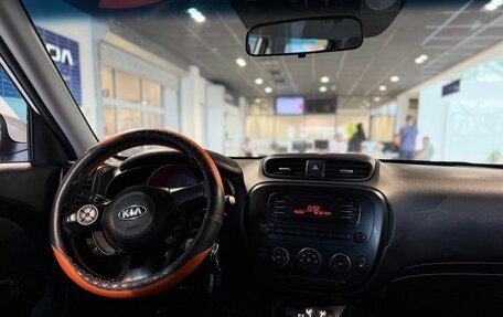 KIA Soul II рестайлинг, 2014 год, 1 400 000 рублей, 24 фотография