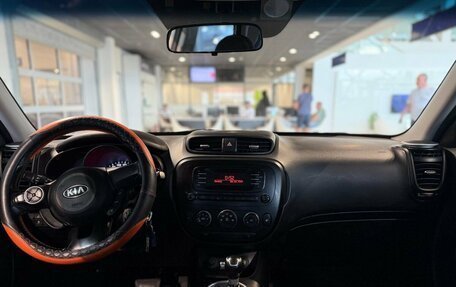 KIA Soul II рестайлинг, 2014 год, 1 400 000 рублей, 25 фотография