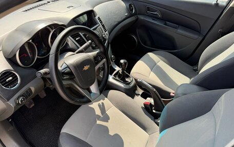 Chevrolet Cruze II, 2010 год, 602 000 рублей, 7 фотография