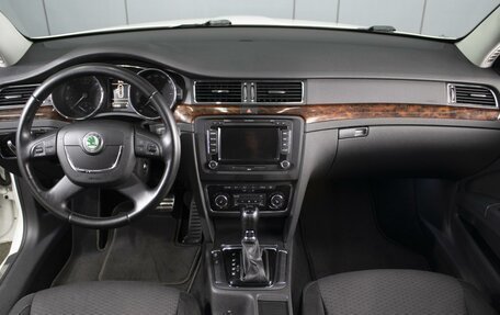 Skoda Superb III рестайлинг, 2013 год, 1 160 000 рублей, 5 фотография