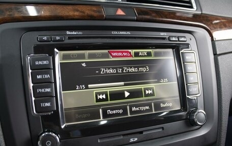 Skoda Superb III рестайлинг, 2013 год, 1 160 000 рублей, 19 фотография