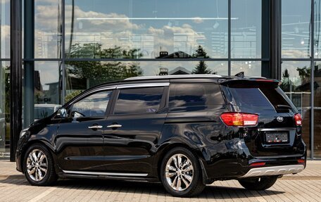 KIA Carnival III, 2016 год, 2 395 000 рублей, 4 фотография