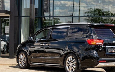 KIA Carnival III, 2016 год, 2 395 000 рублей, 9 фотография