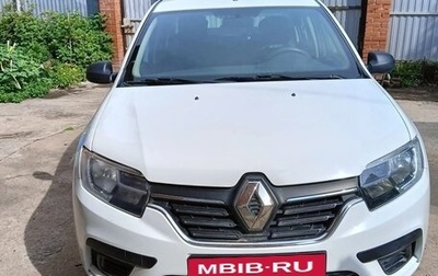 Renault Logan II, 2018 год, 700 000 рублей, 1 фотография