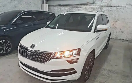 Skoda Karoq I, 2021 год, 2 000 000 рублей, 3 фотография