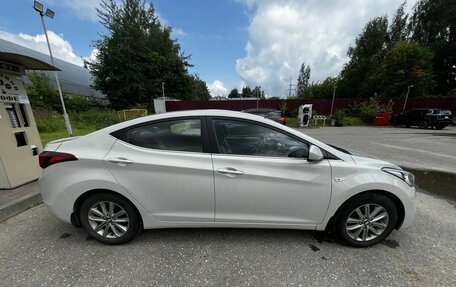 Hyundai Elantra V, 2013 год, 1 100 000 рублей, 3 фотография