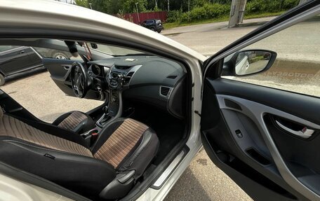Hyundai Elantra V, 2013 год, 1 100 000 рублей, 13 фотография