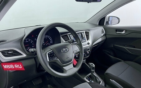 Hyundai Solaris II рестайлинг, 2022 год, 1 750 000 рублей, 9 фотография