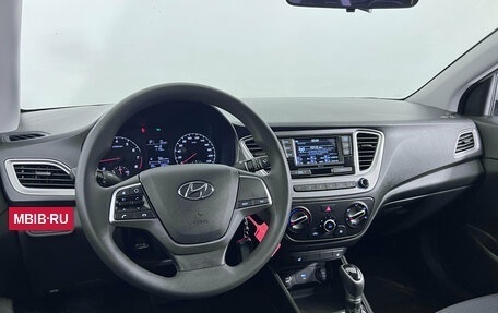 Hyundai Solaris II рестайлинг, 2022 год, 1 750 000 рублей, 11 фотография