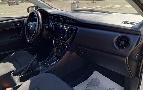Toyota Corolla, 2017 год, 1 300 000 рублей, 11 фотография