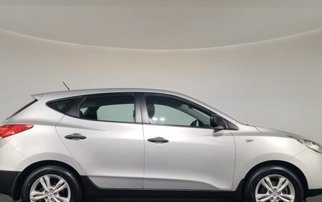 Hyundai ix35 I рестайлинг, 2013 год, 1 350 000 рублей, 2 фотография
