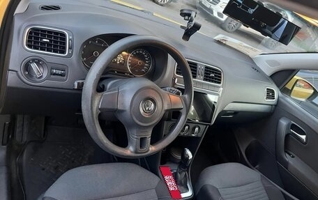 Volkswagen Polo VI (EU Market), 2011 год, 600 000 рублей, 9 фотография