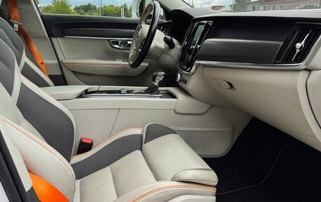 Volvo V90 Cross Country I рестайлинг, 2018 год, 3 600 000 рублей, 3 фотография