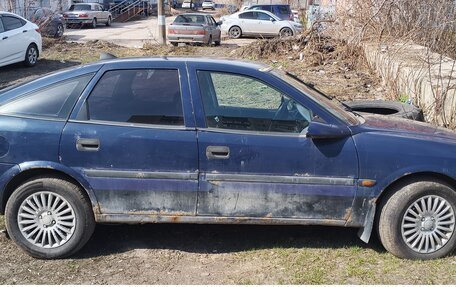Opel Vectra B рестайлинг, 1997 год, 80 000 рублей, 4 фотография