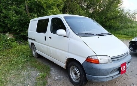 Toyota HiAce, 1999 год, 660 000 рублей, 4 фотография