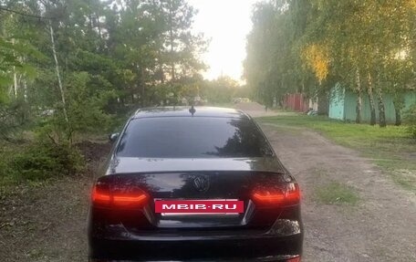 Volkswagen Jetta VI, 2011 год, 1 050 000 рублей, 5 фотография