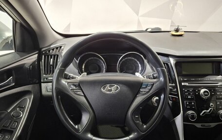 Hyundai Sonata VI, 2011 год, 720 000 рублей, 10 фотография
