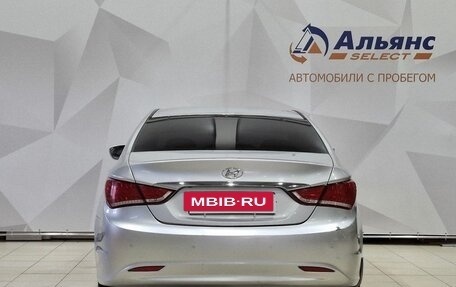 Hyundai Sonata VI, 2011 год, 720 000 рублей, 4 фотография