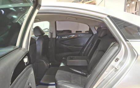 Hyundai Sonata VI, 2011 год, 720 000 рублей, 25 фотография