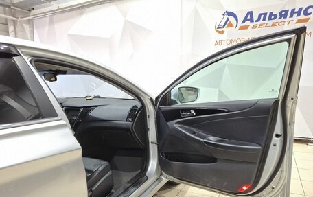 Hyundai Sonata VI, 2011 год, 720 000 рублей, 27 фотография