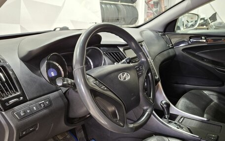 Hyundai Sonata VI, 2011 год, 720 000 рублей, 23 фотография