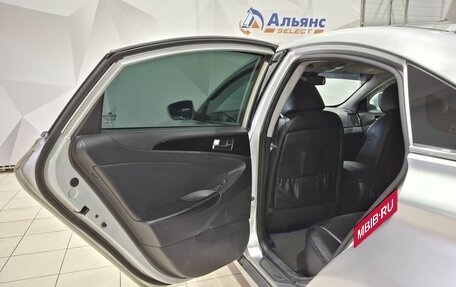 Hyundai Sonata VI, 2011 год, 720 000 рублей, 24 фотография