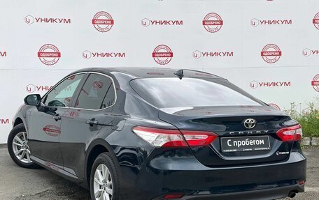 Toyota Camry, 2018 год, 2 399 000 рублей, 3 фотография