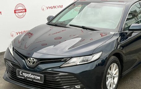 Toyota Camry, 2018 год, 2 399 000 рублей, 9 фотография