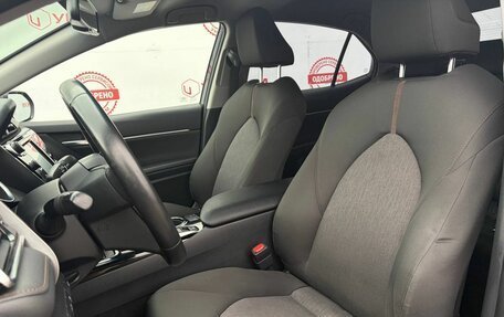 Toyota Camry, 2018 год, 2 399 000 рублей, 37 фотография